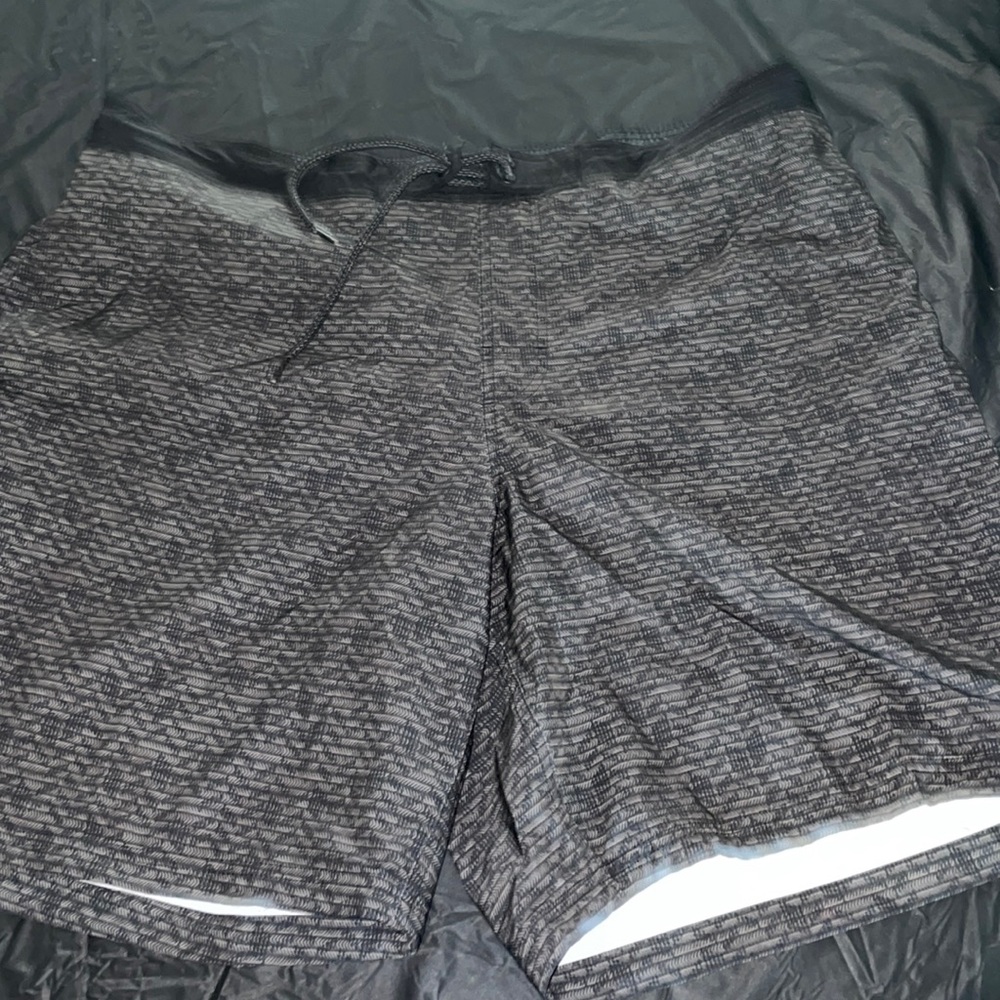 Men’s swim shorts